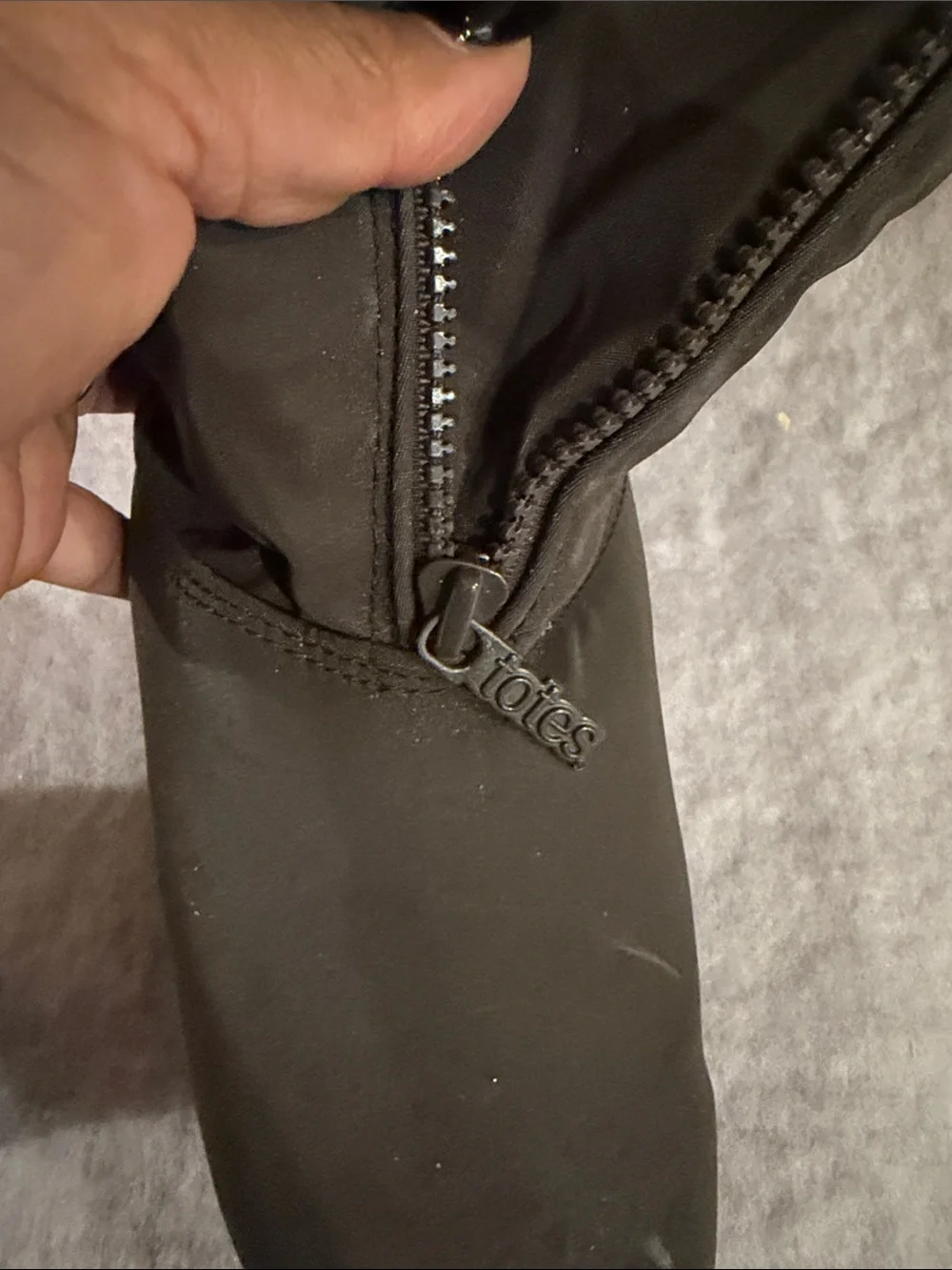 totes Brown Insulated Winter Mid-Calf Boots with Faux-Fur Collar